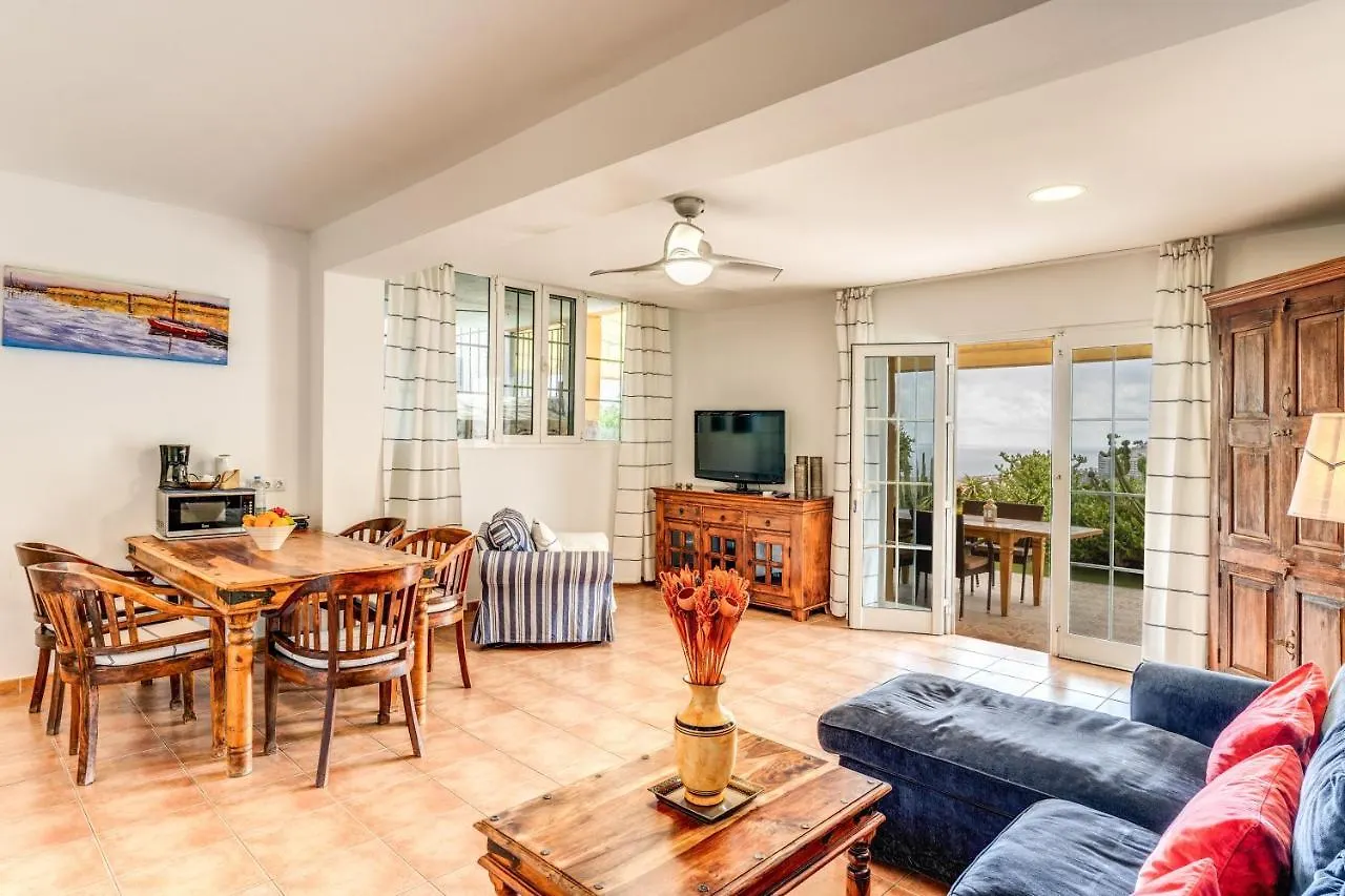Holiday home Luxury Apartament , Sea Views Private Garden Mogan